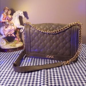 BEBE 💚 OLIVE GREEN SHOULDER BAG